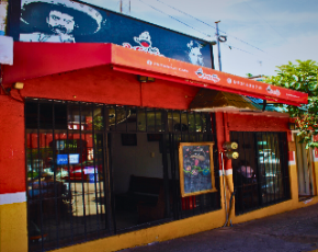 Restaurant inside showcase 3